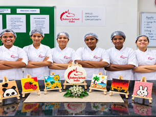Unleashing Creativity Through Canvas Painting Cakes at Bakery School India